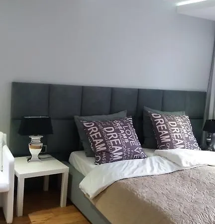 Kewin Ii Apartment *